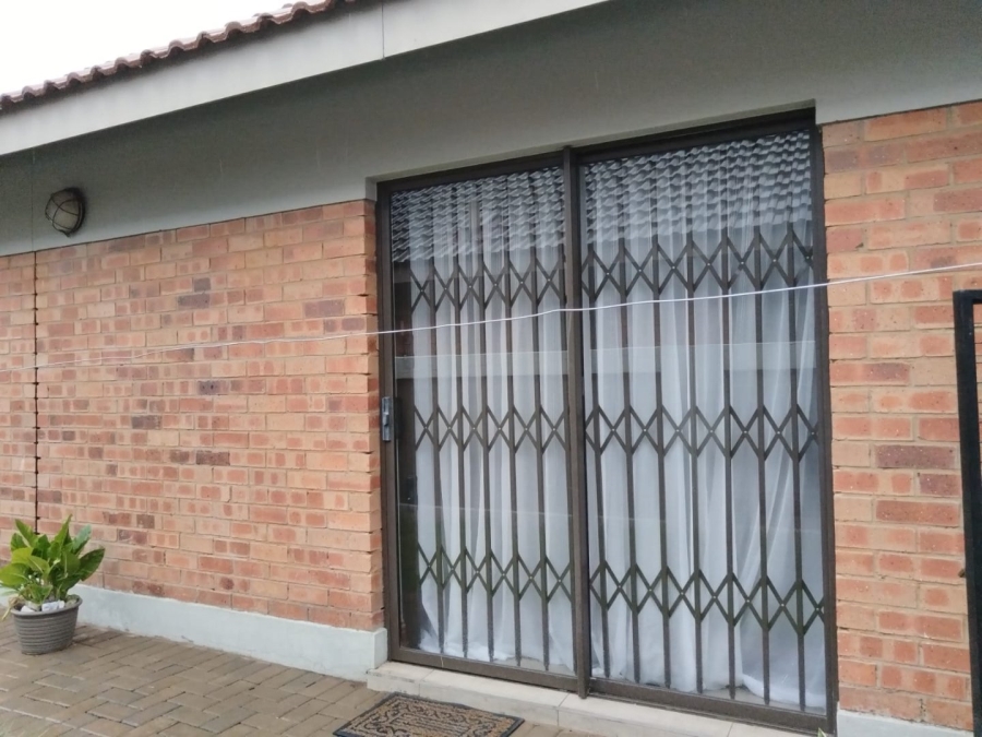 2 Bedroom Property for Sale in Estoire Free State